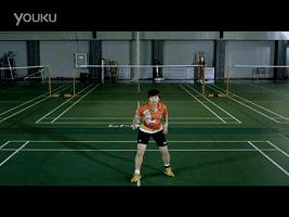 羽毛球反手高远球握拍,羽毛球反手击高远球练习