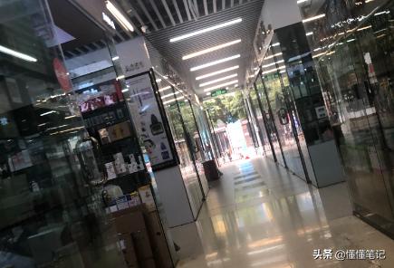 华强北商家跨界自救，手机、电玩、消毒液的“杂货铺”朋友圈亮了