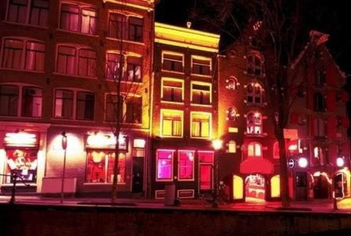 “性都”荷兰：*交性**易合法，政府还给津贴，从业者按艺术行业纳税