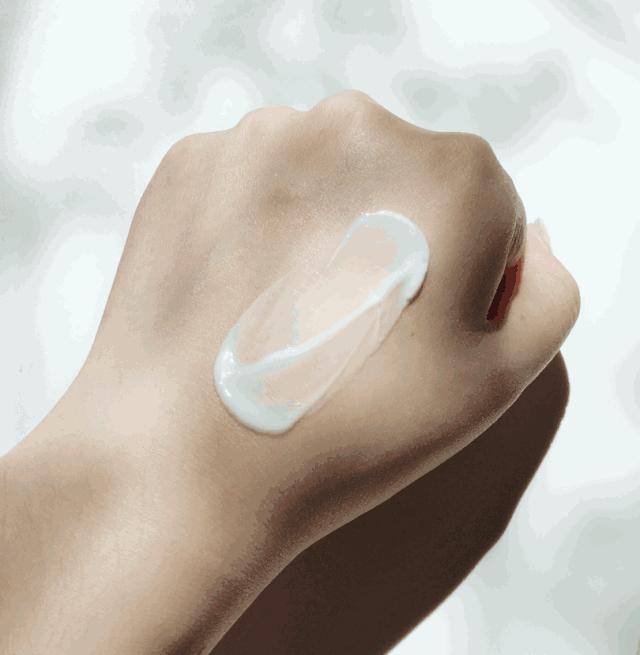 李佳琦没骗人!“国货之光”拯救烂脸,销量21万!乔欣也打call?