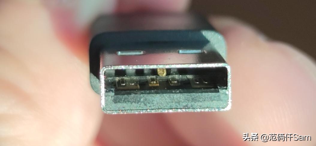 小米30w无线充电宝有什么配件,小米无线充电宝30w充苹果