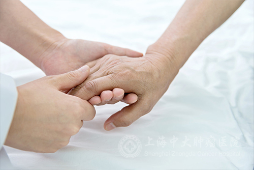 癌症病人吞咽困难难以进食怎么办,癌症患者如何克服心理难题