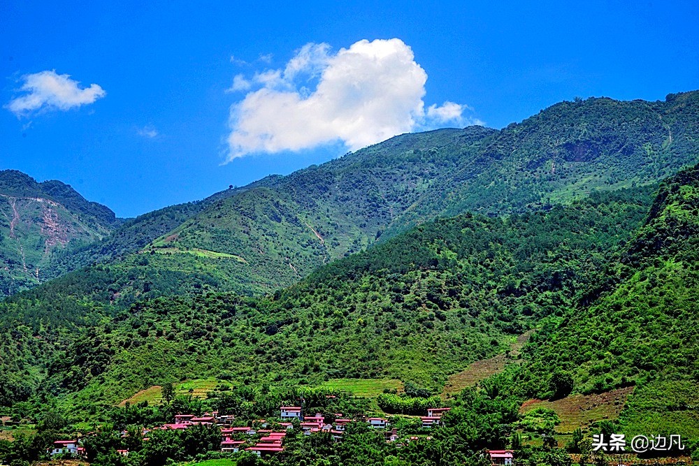 怒江大峡谷独龙江大峡谷,雅鲁藏布江大峡谷和怒江大峡谷
