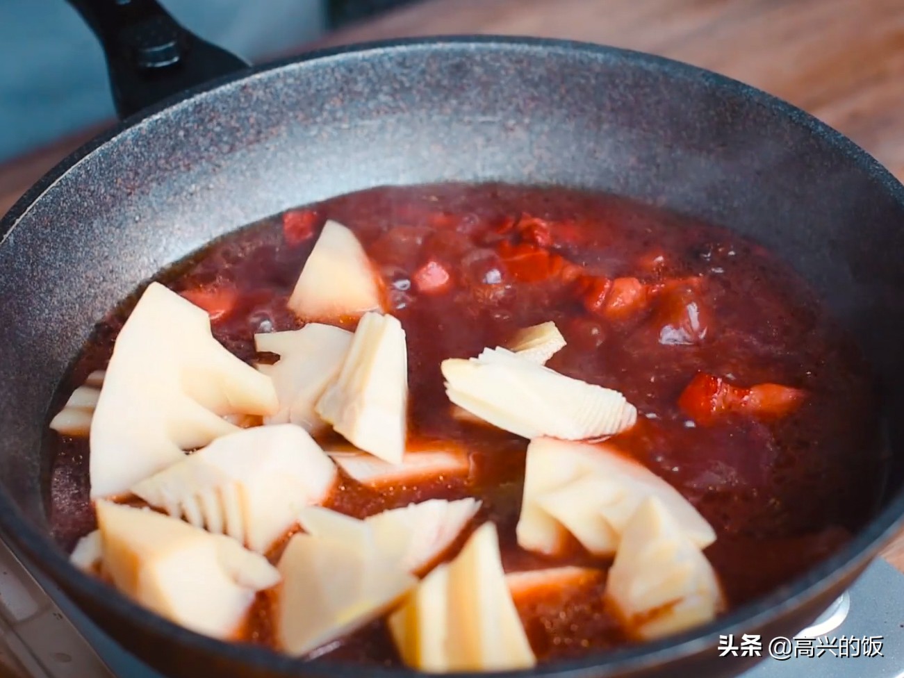 春笋是冷水焯还是热水焯,春笋的家常做法春笋焯水后怎么放