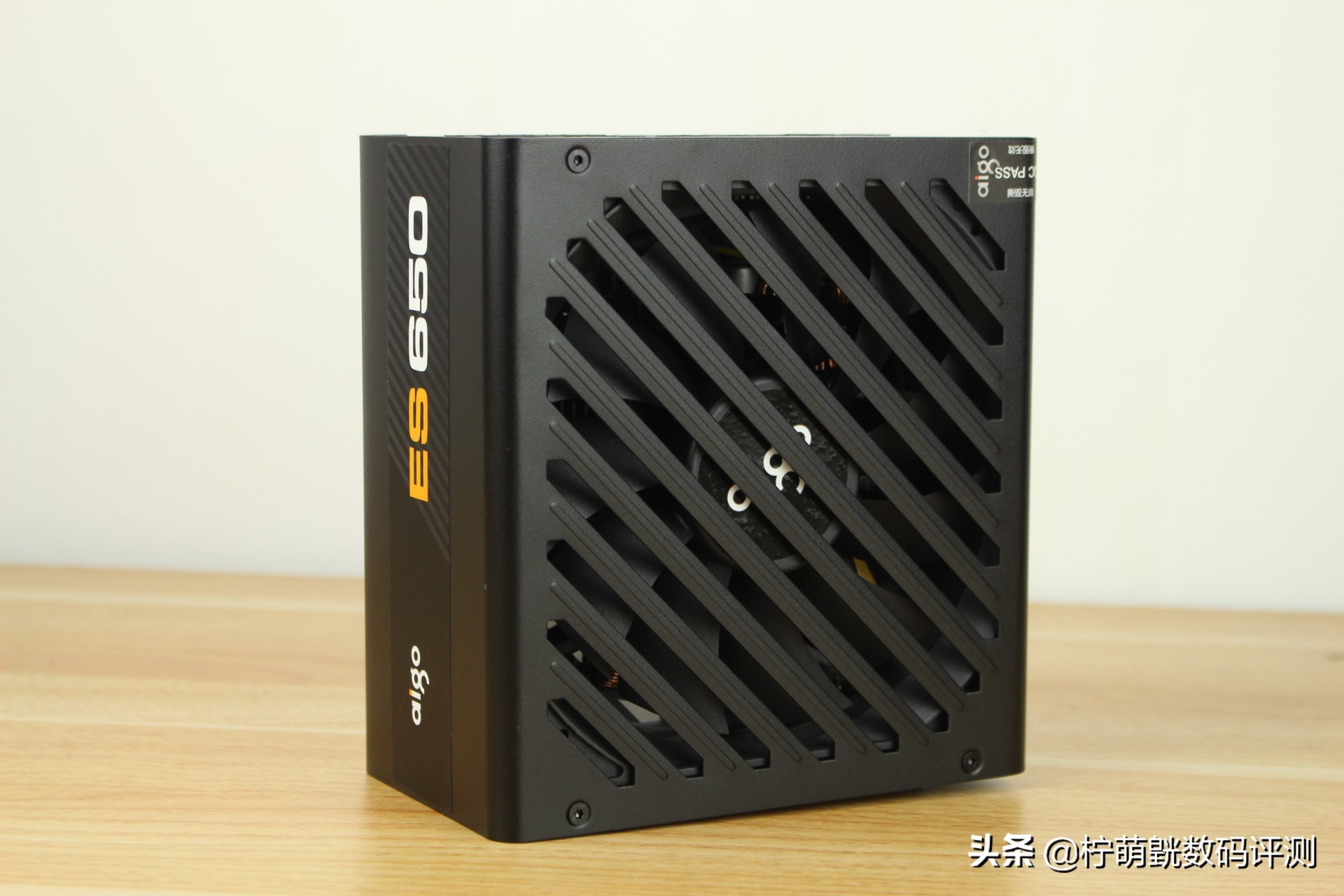 爱国者es650电源拆机,爱国者es650黑和白区别