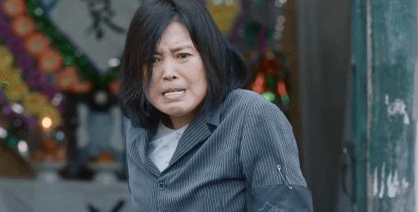 堕胎四次，爱看黄片，她是最具争议的影后