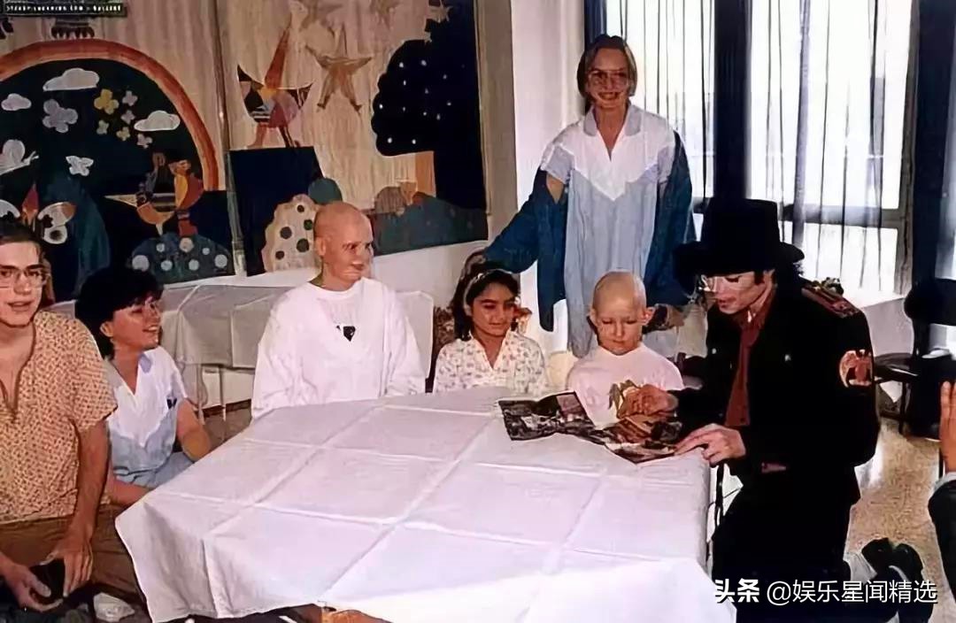 迈克尔杰克逊去印度演唱会,慈善之王迈克尔杰克逊