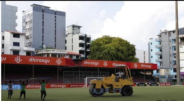 风景美如画，硬件豆腐渣。中国男足无惧小伎俩