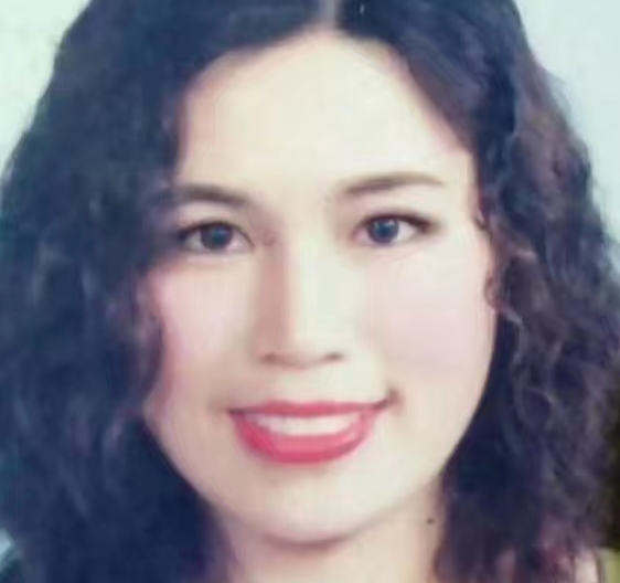 2019年在广州月收入3万多的丽姐，回老家桂林餐馆洗碗月工资2500