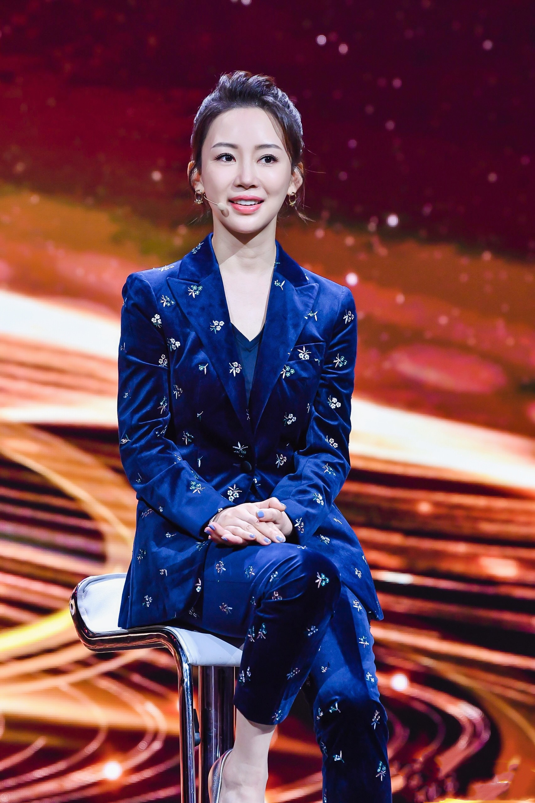 在赛场上为国争光，颜值惊人却感情不顺，潘晓婷如今怎样了？