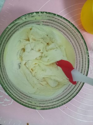 六个月宝宝蛋黄溶豆做法,蛋黄溶豆可以作为辅食吗