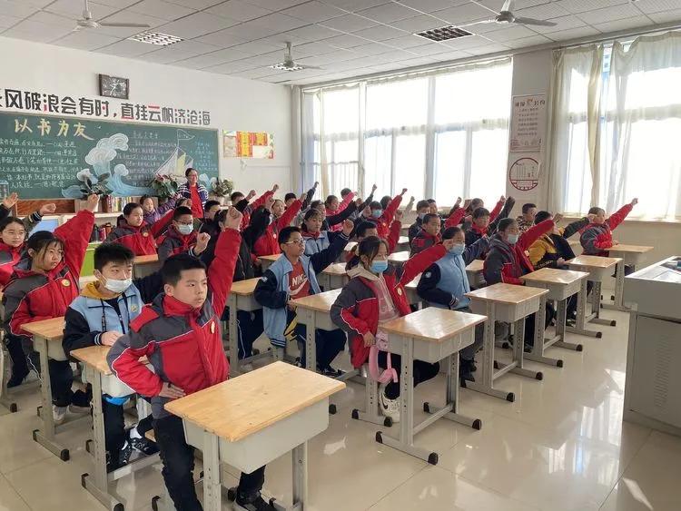 阳光小学的体育活动,阳光体育活动小学方案