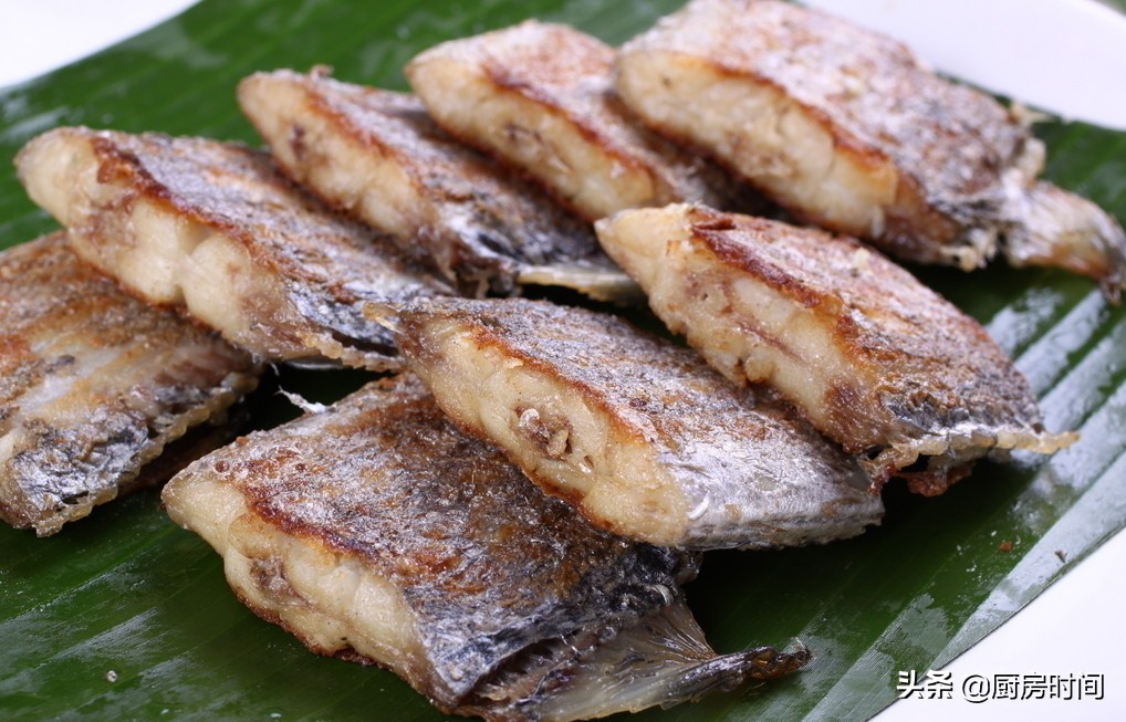 煎带鱼不粘锅不破皮的小秘诀,煎带鱼不粘锅的绝密技巧