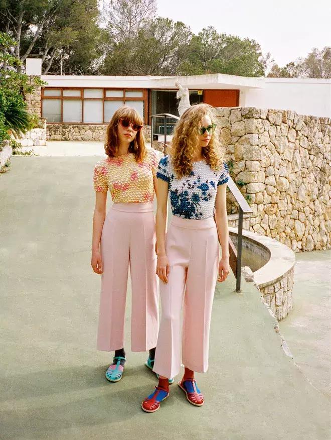 让杨幂热巴都爱不释手的白毛衣,迪丽热巴杨幂同款单品