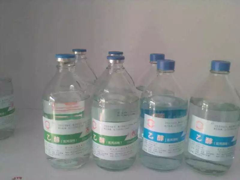 油漆涂料弄到衣服上怎么清洗,纯棉衣服有油漆怎么清洗干净