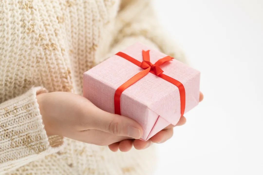 送礼规则什么意思,社交场合送礼规则