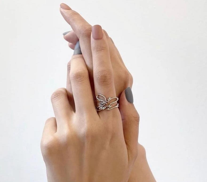 sm演唱会边伯贤和泰妍拉手,sm重新出道男艺人