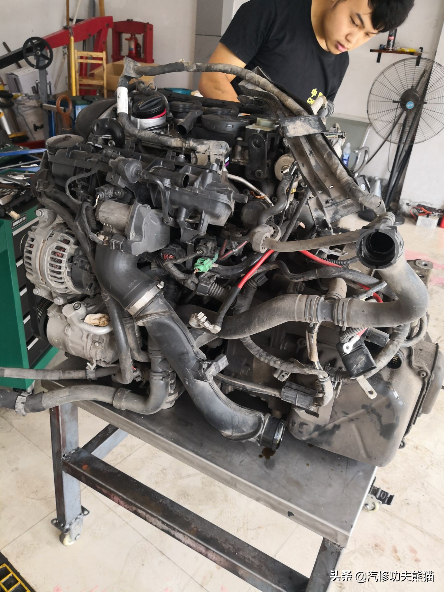 大众夏朗烧机油维修汕头,夏朗烧机油大修多少钱