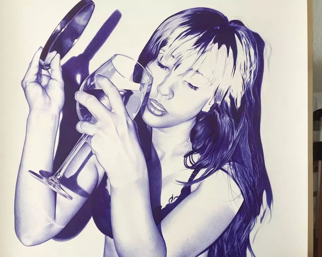 笔尖下的女人火辣性感身材,一天时间7000万*放播**量,网友围观