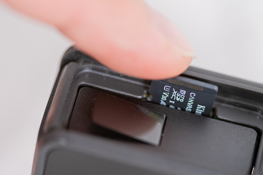 金士顿存储卡selectplus,金士顿canvasreactplus存储卡