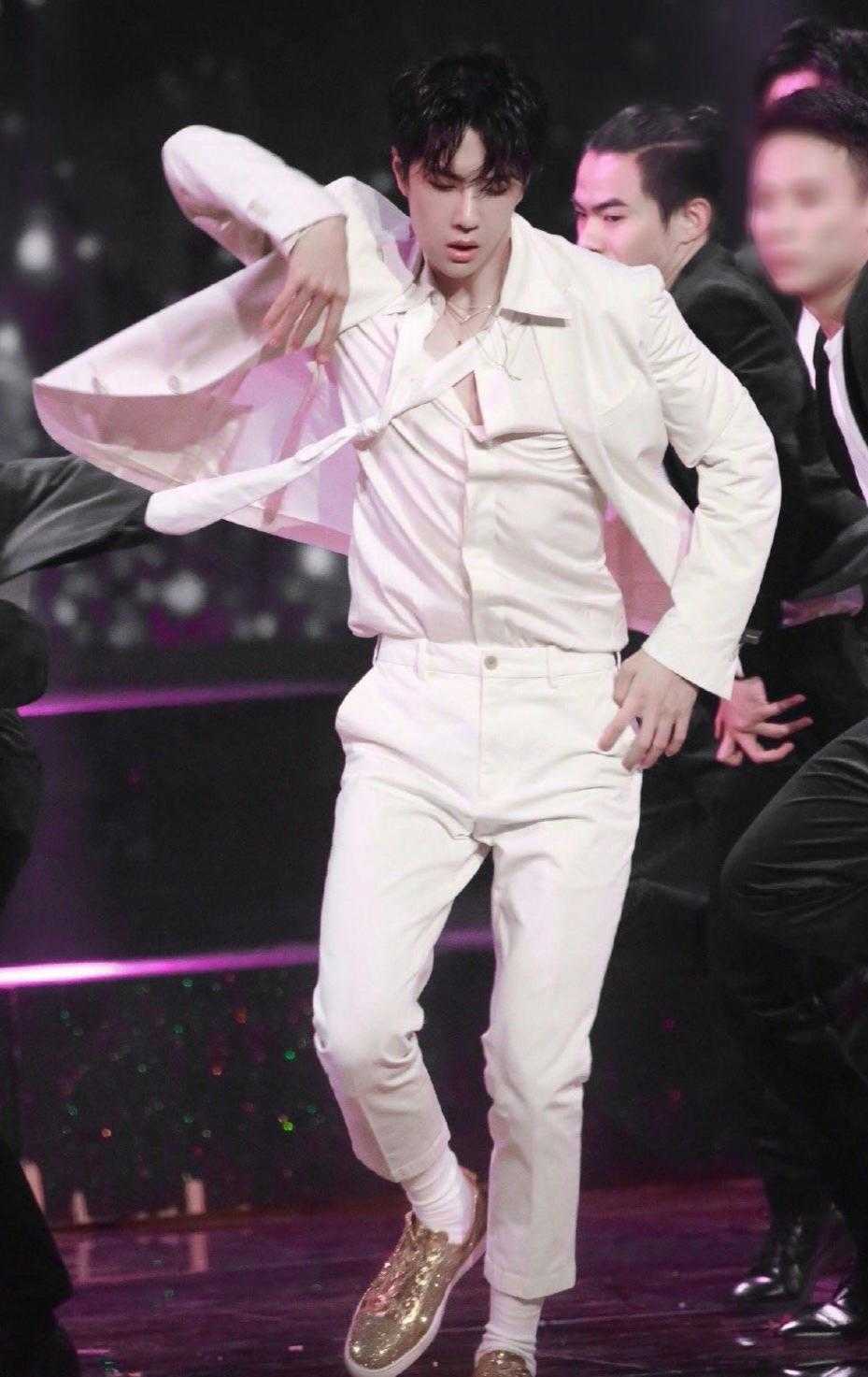 王一博新歌新舞,王一博最新舞蹈是哪首歌