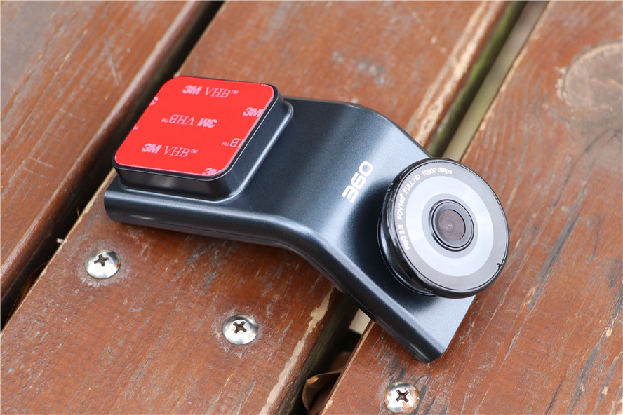 360行车记录仪g300pro对比g3003k测评,360行车记录仪j501p和g300哪个好