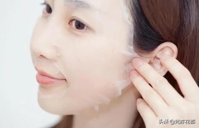 皮肤起皮干燥有碎屑用什么护肤,皮肤干燥起皮如何快速保湿