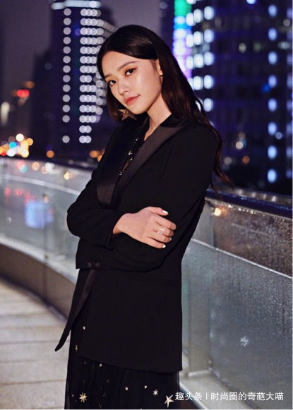 林允出席活动被网友喊话该减肥了,林允瘦了14斤后的样子