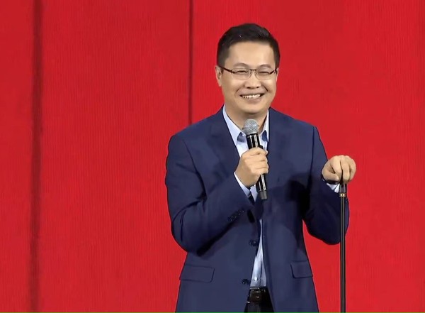 金立创始人玩什么牌输7亿,一把牌输7亿至今下落不明