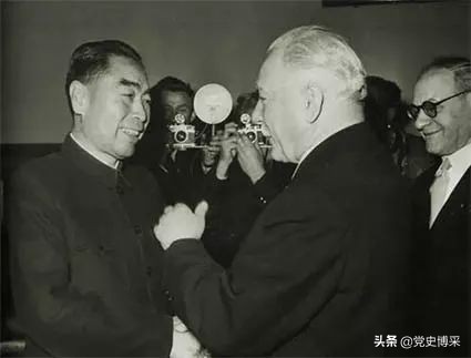 最后一次赴苏，苏联国防部长妄言要搞掉毛*东泽**，周恩来勃然大怒