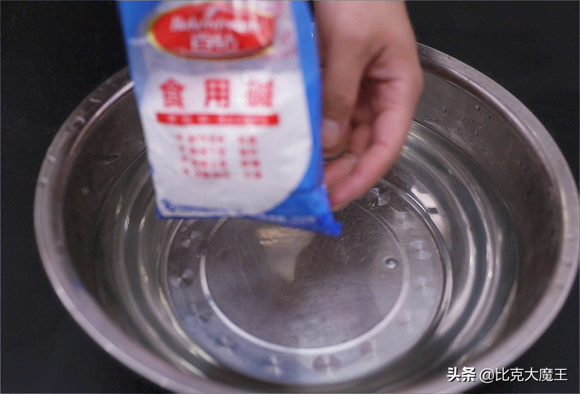 厨房清洁小妙招菜篮,厨房菜篮子清洗