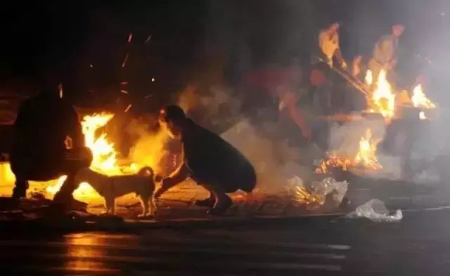 阴历7月戴什么辟邪,晚上出门回来得晚戴什么辟邪