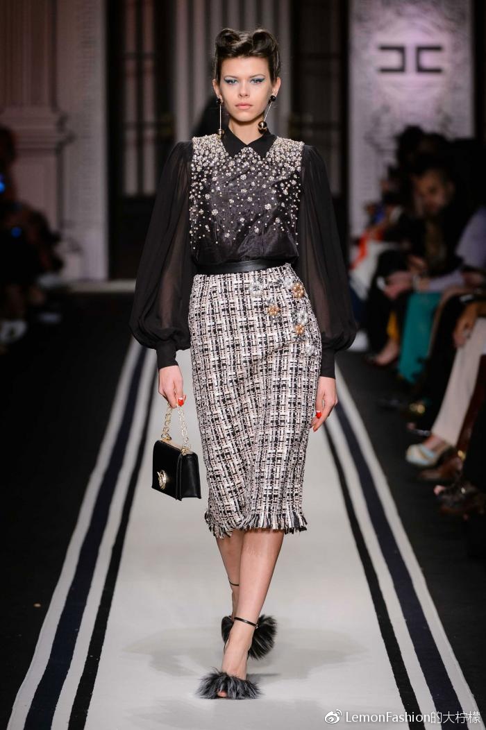 EF：名媛、女星、女高管们的寻寻觅觅