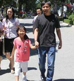 雷军女儿学习成绩,雷军女儿学习好吗