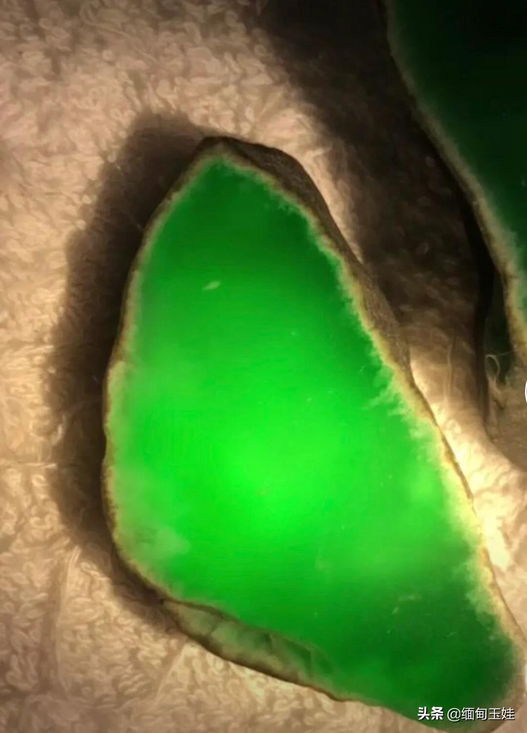 缅甸曼德勒精品翡翠原石赏析,曼德勒高端翡翠