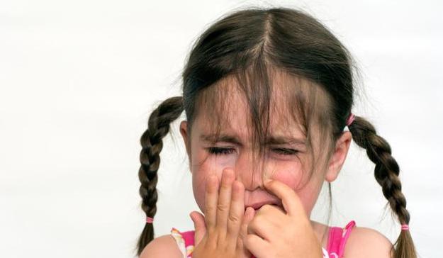 孩子被同桌欺负需要换同桌吗,孩子被同学欺负高情商妈妈这样做