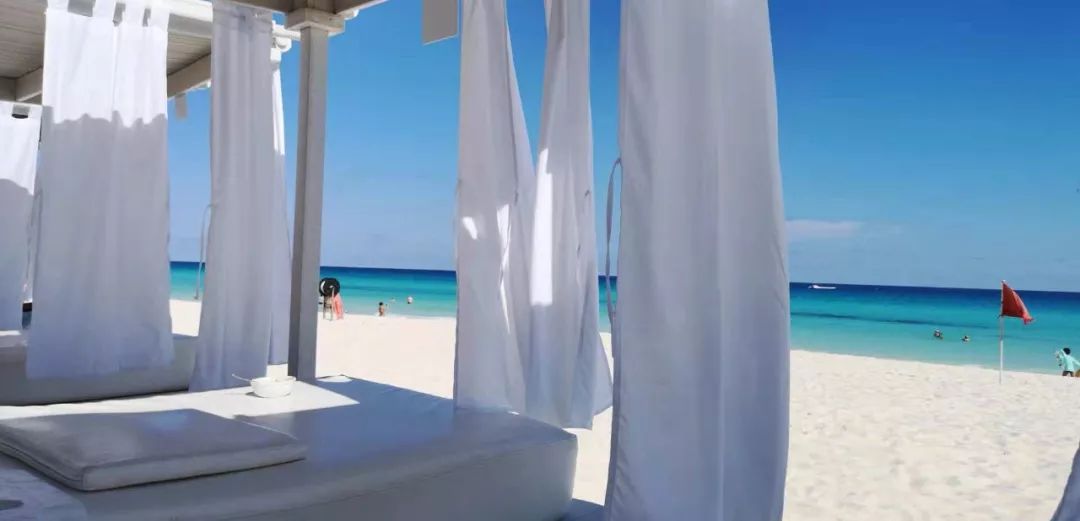 世界上最美的度假海滩名单上，没有这里就不完整了