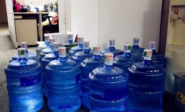 饮水机为啥不流行了,老式饮水机为什么会被淘汰