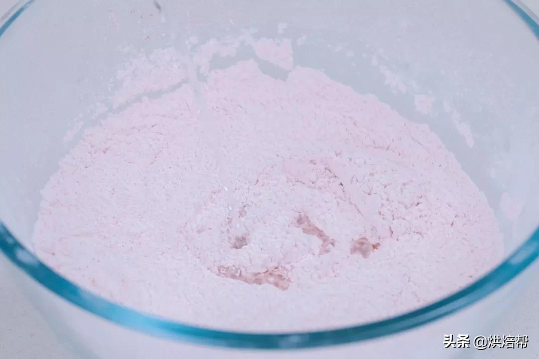 宝宝蒸糕才好吃又松软,普通面粉给宝宝做蒸糕