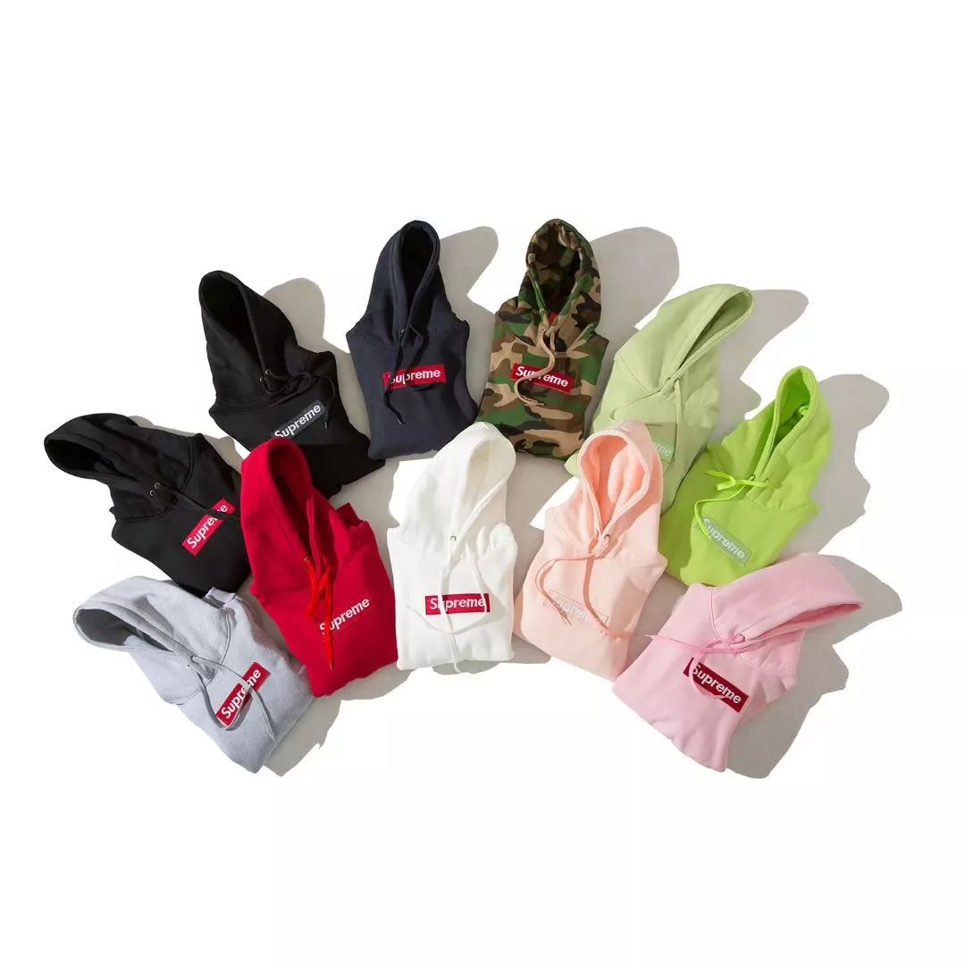 冬天卫衣这样穿时髦又惊艳,冬季流行的新款重磅卫衣