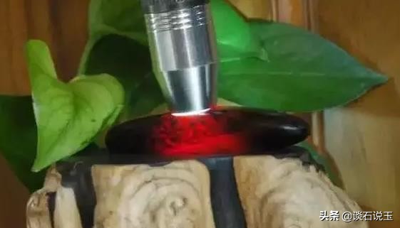 和田玉哪种颜色的玉石最好,和田玉的定义及颜色分类