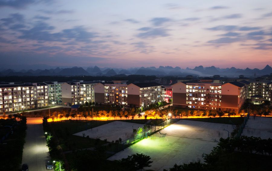 这所大学是广西强校,地处桂林,二本可报,本硕博一条龙