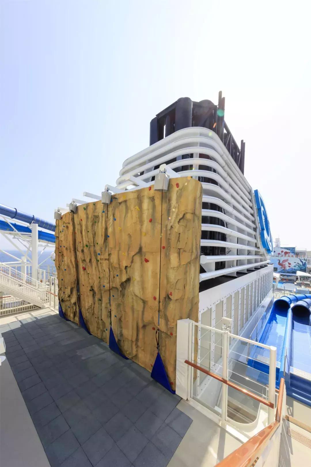 荣获2019年最佳中国母港邮轮的“星梦邮轮”到底有多酷？奢华体验