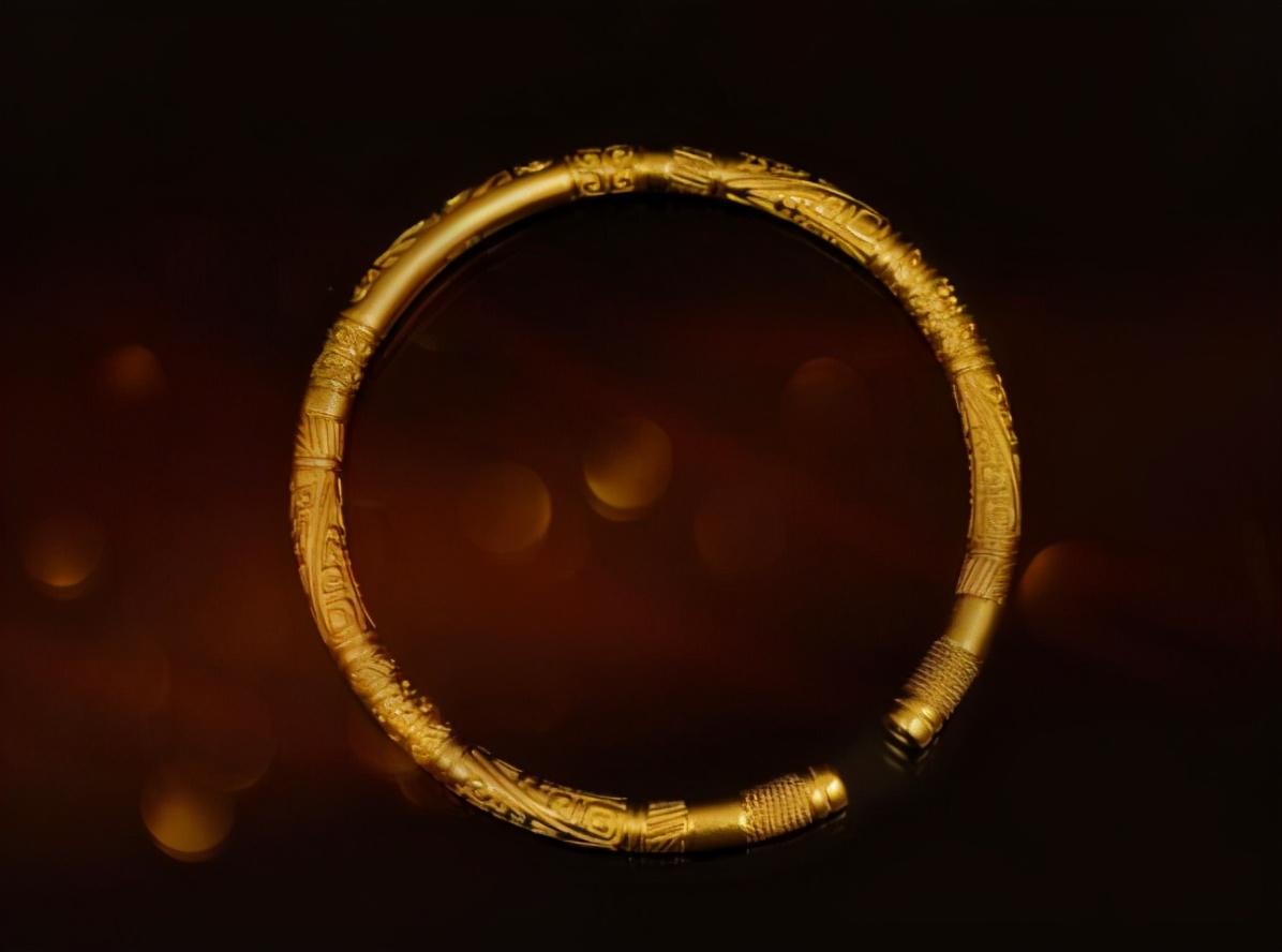 光面手镯与古法手镯有什么区别,古法手镯与普通手镯价格相差多少