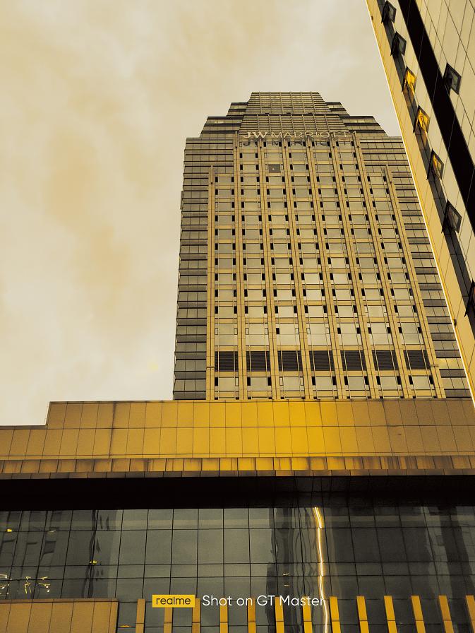 realme真我gt大师版对比,realmegt大师探索版手机的优缺点