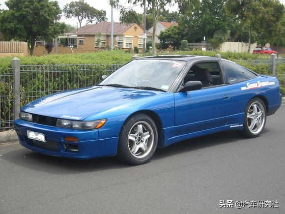 ae86的卡罗拉为什么是后驱,头文字d原车重现这才是真正的ae86