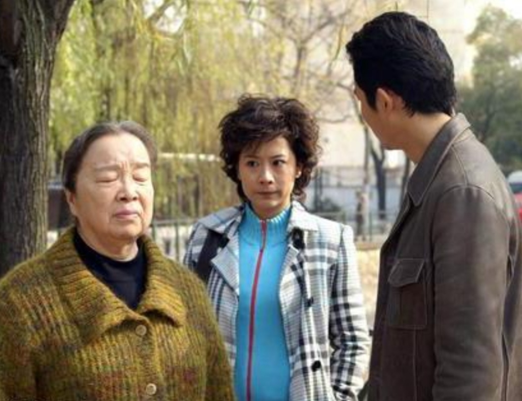 婆婆太强势娘家的事也要管,遇到欺软怕硬说话强势的婆婆