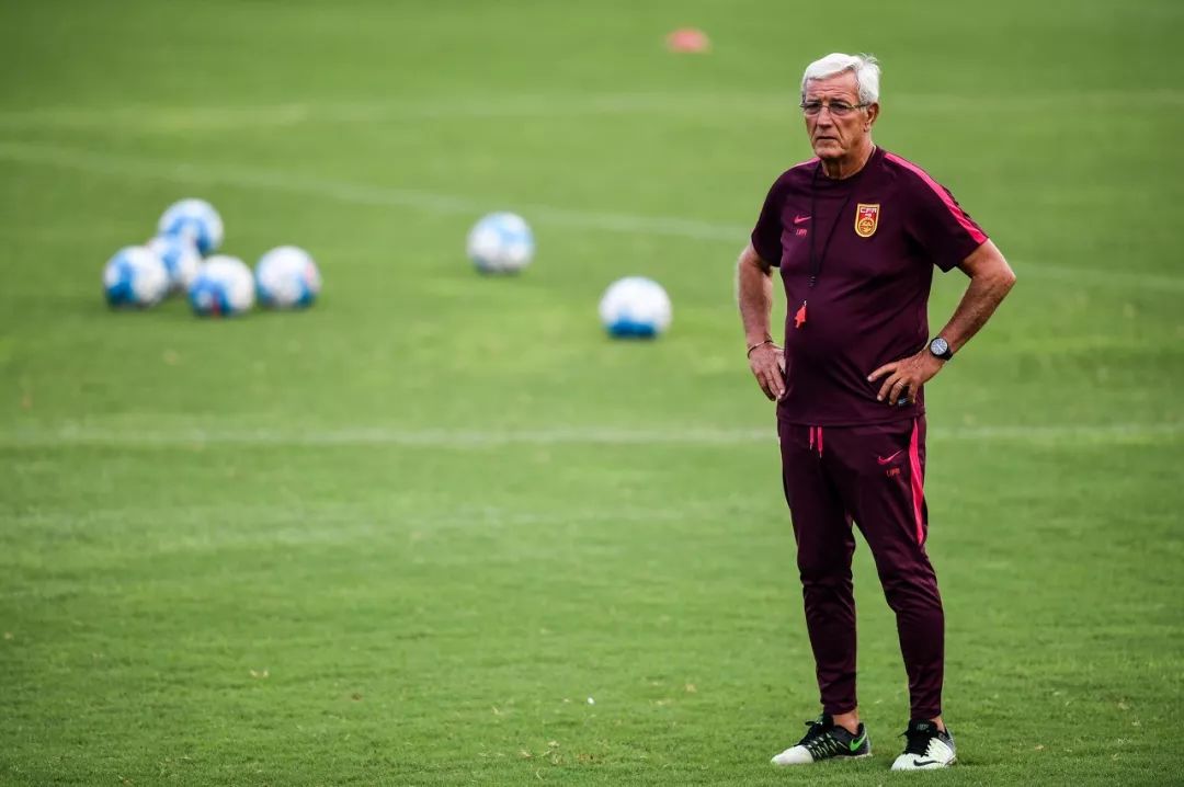 足坛现役十大主教练,目前足坛教练