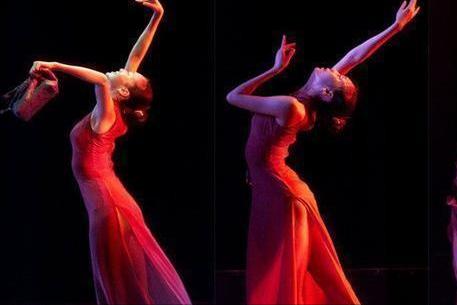 张艺谋谈奥运瘫痪女孩,张艺谋2008奥运谁残疾