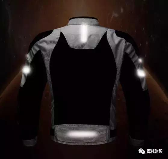 夏季骑行服选网眼的还是紧身的,夏季网眼骑行服推荐